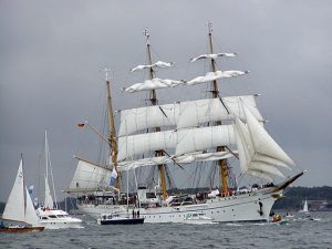 512px-Gorch_Fock