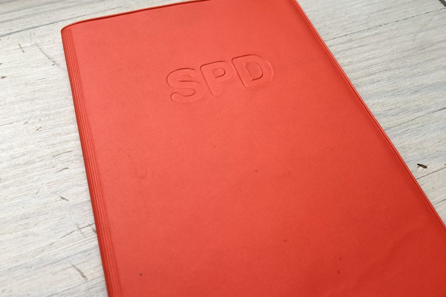 Rotes SPD-Parteibuch