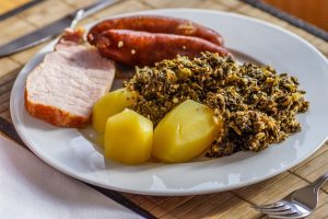 Grünkohl Pinkel Kochwurst Kassler