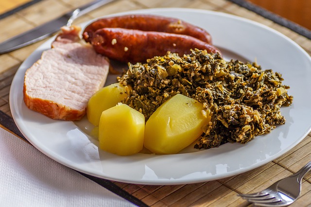 Grünkohl Pinkel Kochwurst Kassler