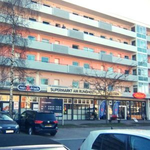 Ladenzeile am Rungholtplatz