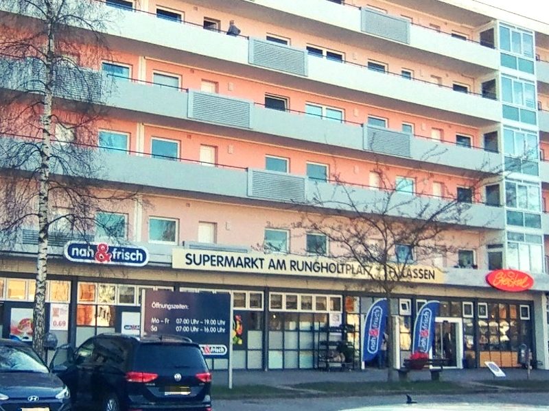 Ladenzeile am Rungholtplatz