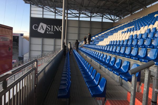 Holstein-Stadion Tribüne
