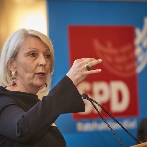 Michaela Pries bei ihrer Rede