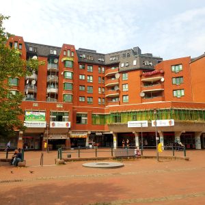 Blick über den Vinetaplatz auf das Vinetazentrum