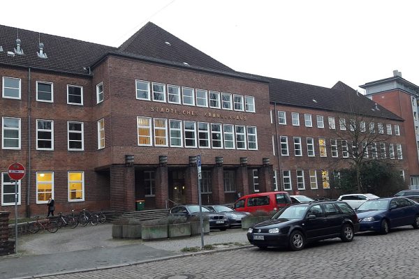 Städtisches Krankenhaus Kiel, ehemaliger Haupteingang in der Metzstraße