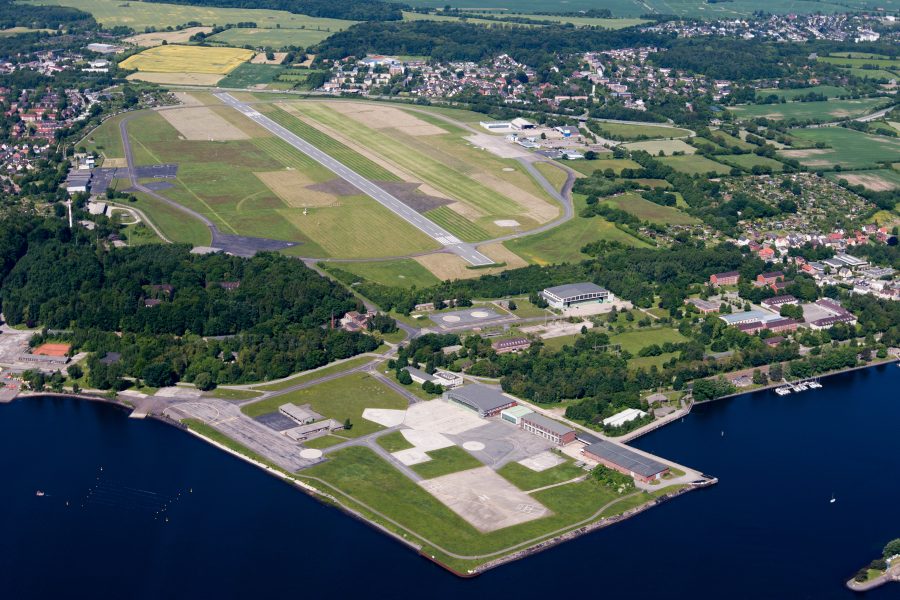 Flughafen mit Landebahn