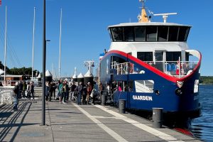 Fördefähre "Gaarden" am Anleger Reventlou